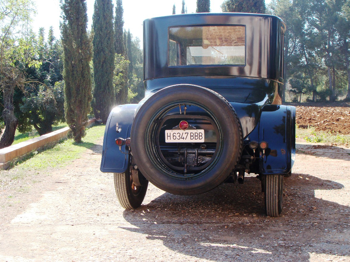 CADILLAC-Type-57-Opera-Coupe-2