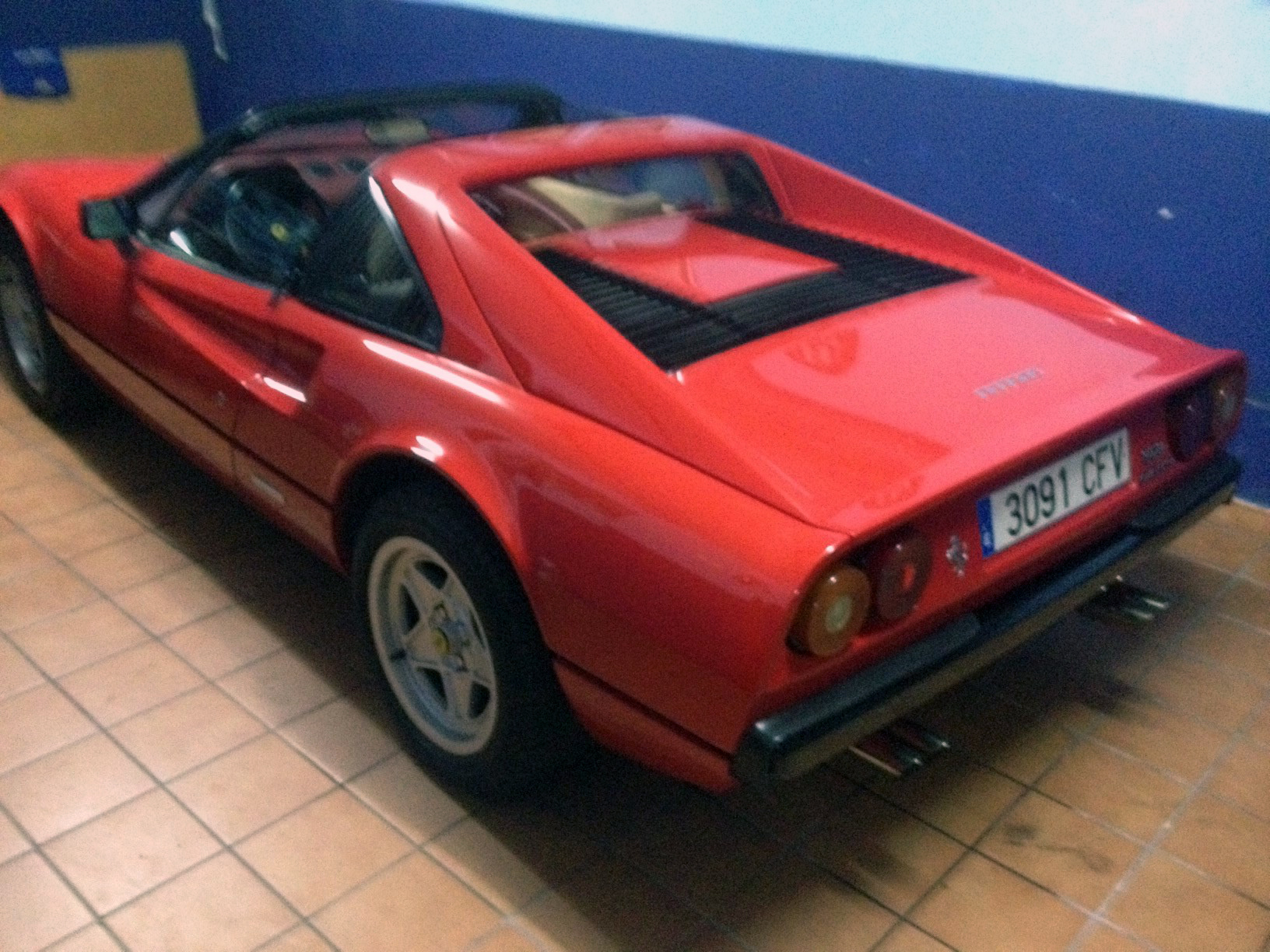 FERRARI-308-GTSI-Quattrovalvole-5