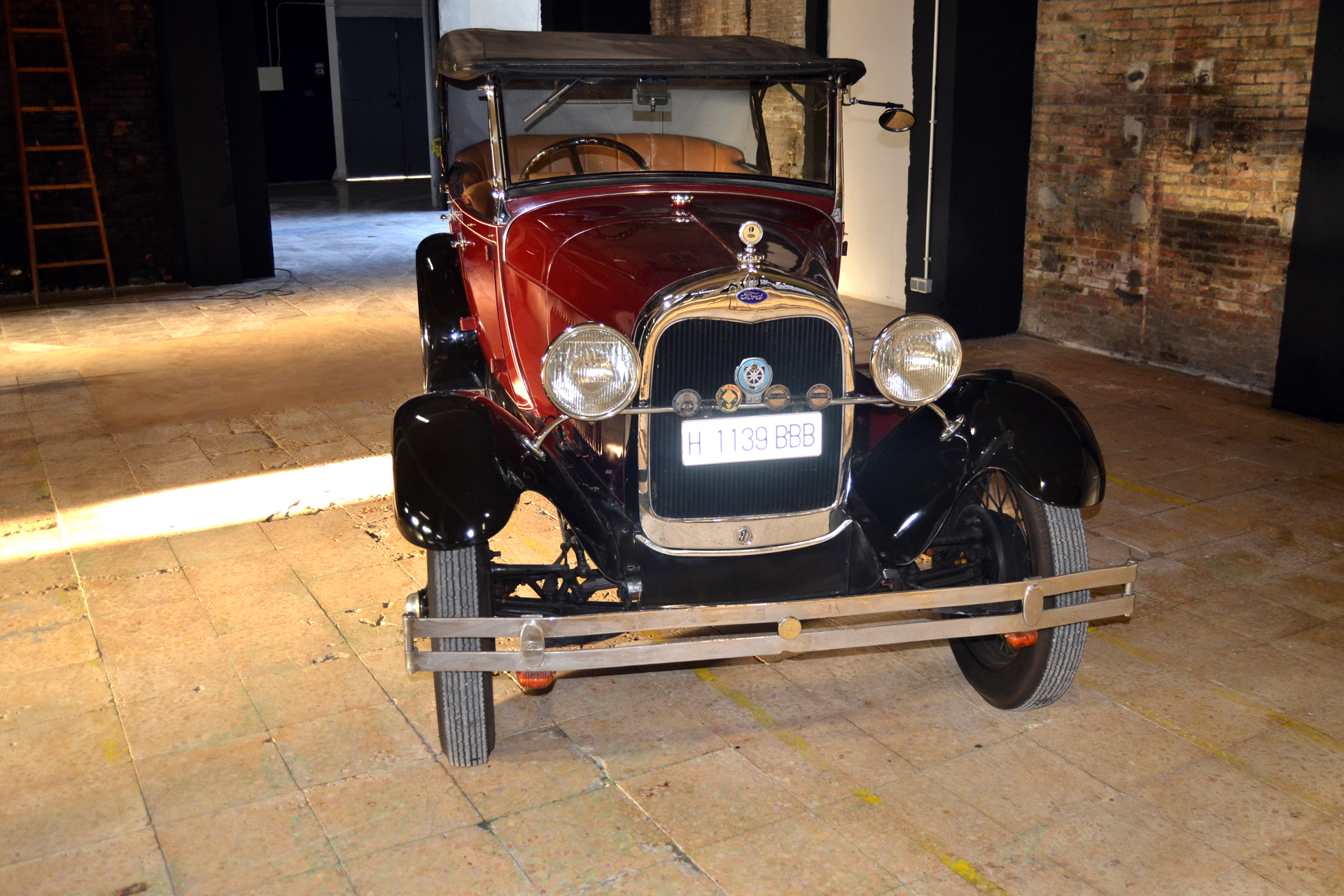 FORD-TEURER-2